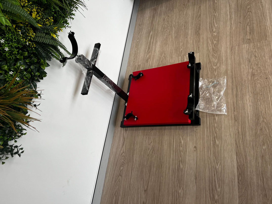 Kneeling Post, Restraint Board
